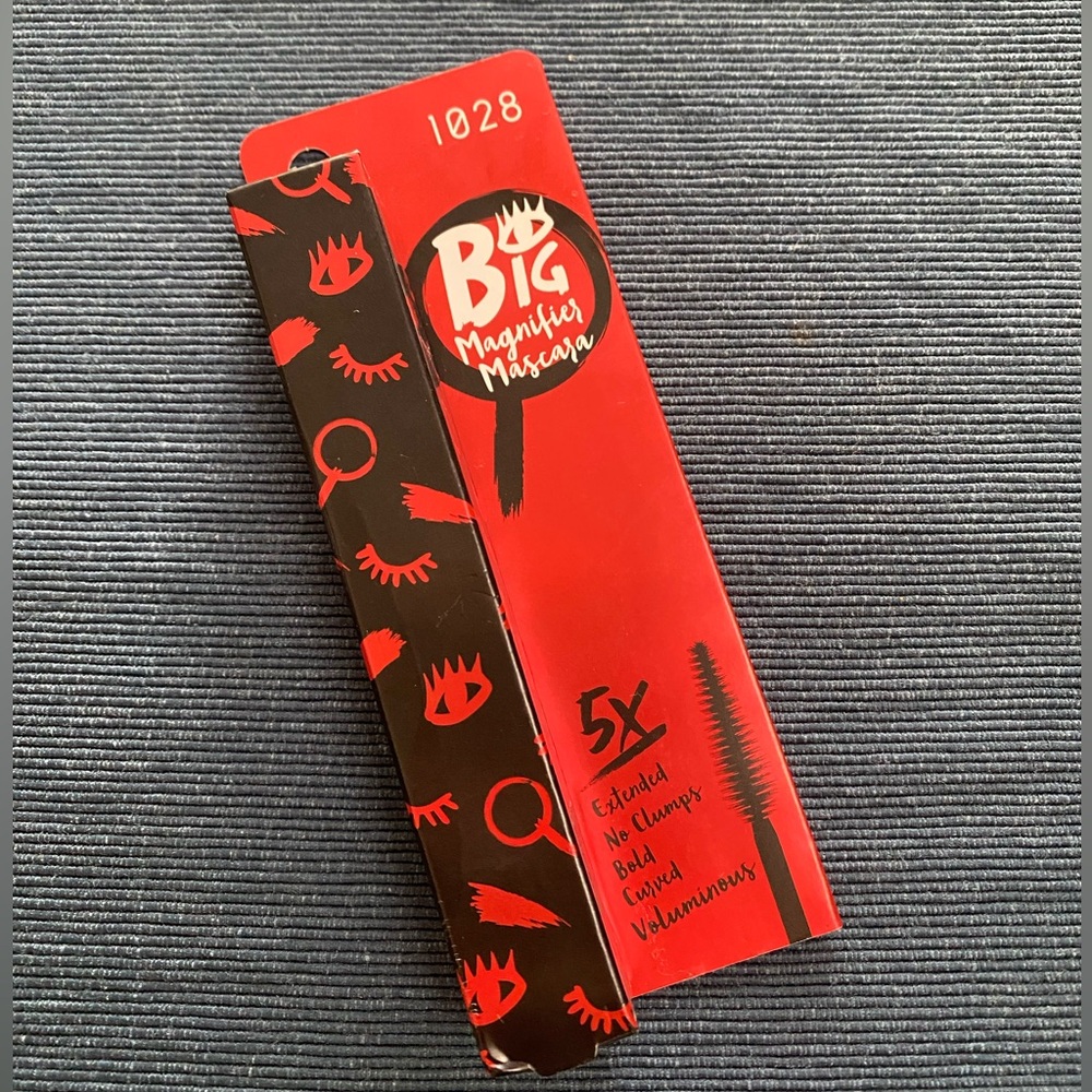 1028 mascara